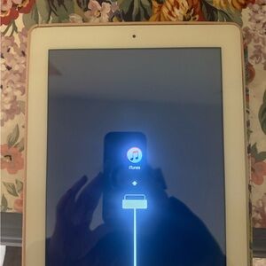 Apple Silver Tablet with White Frame